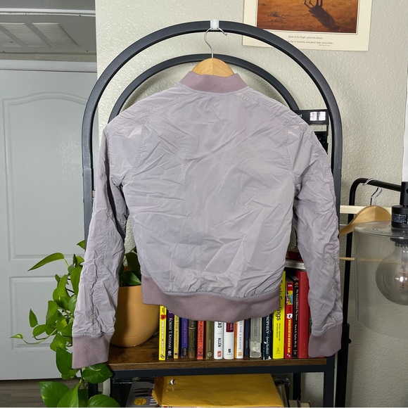 Lululemon Women's Flip It & Reverse It Jacket Purple Size 2 Full Zip PrimaLoft - Picture 8 of 16